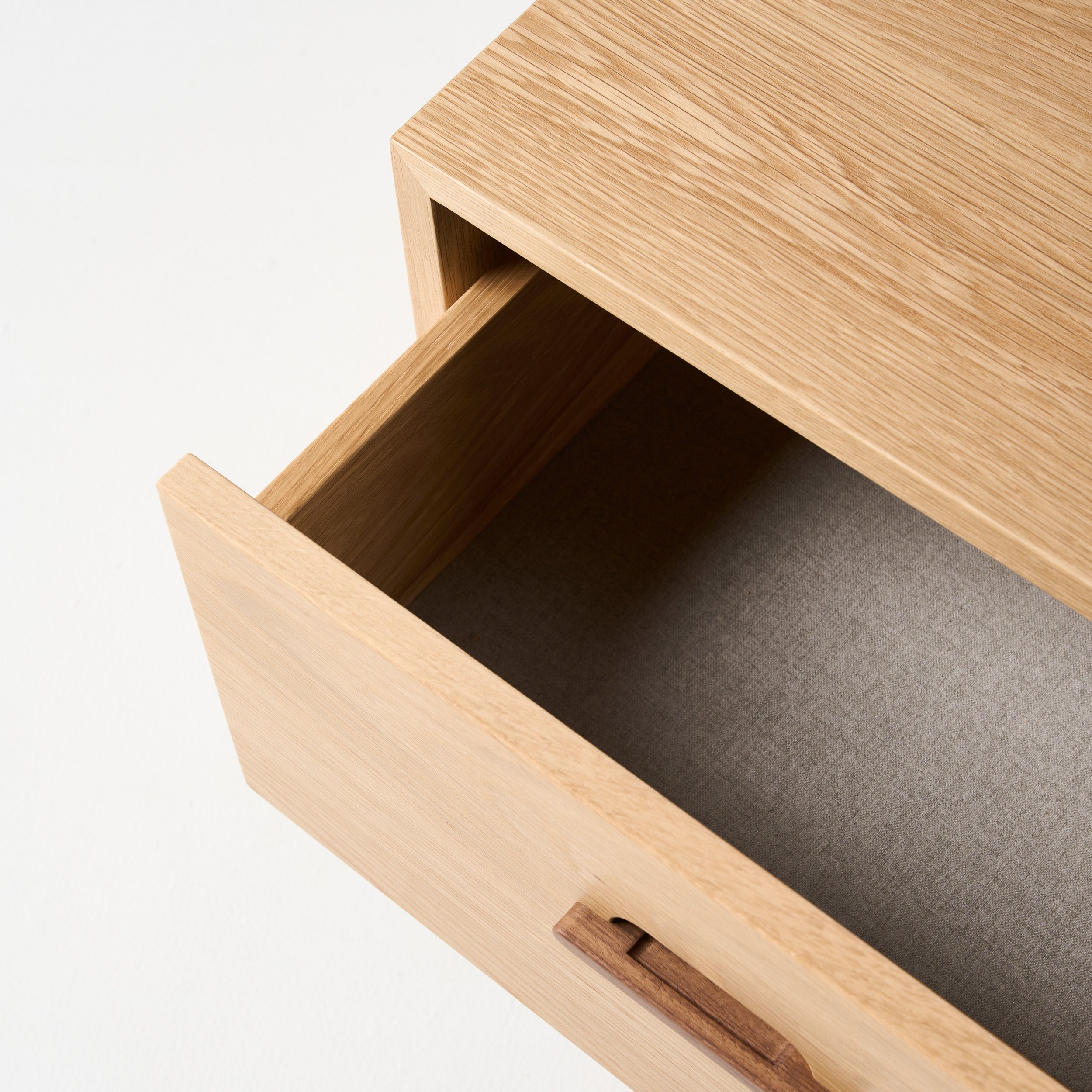 Ayda Bedside Table