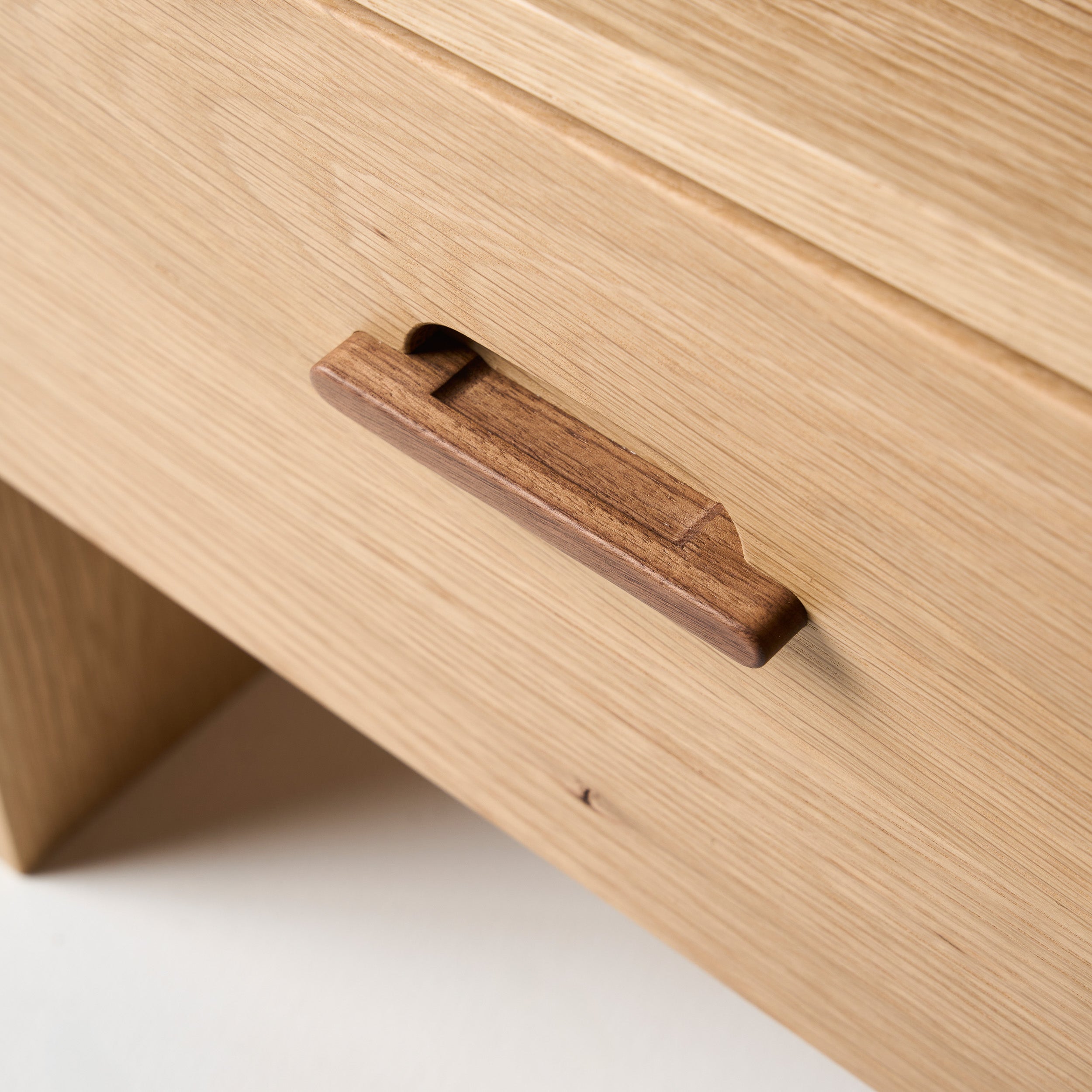 Ayda Bedside Table