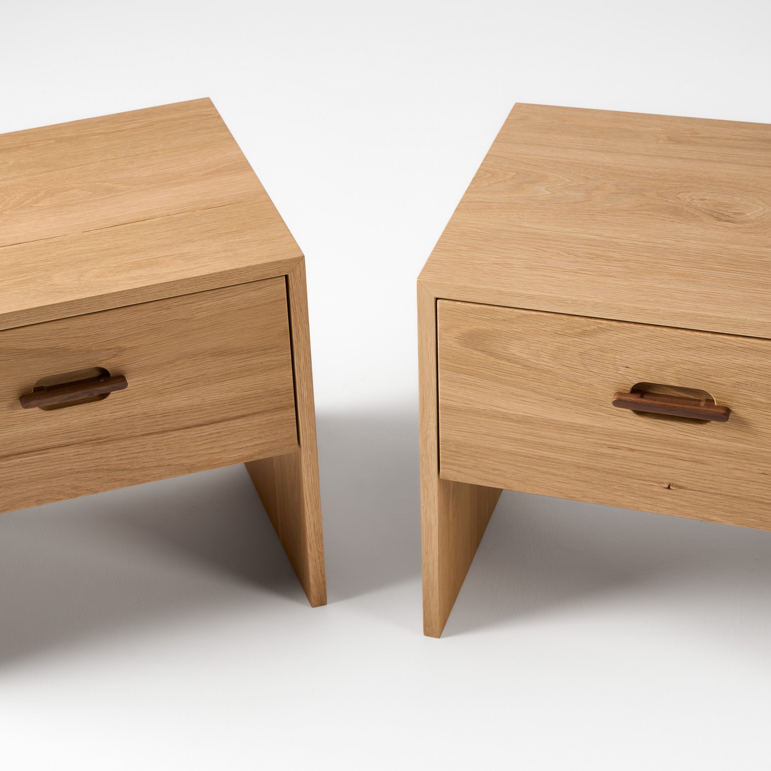 Ayda Bedside Table