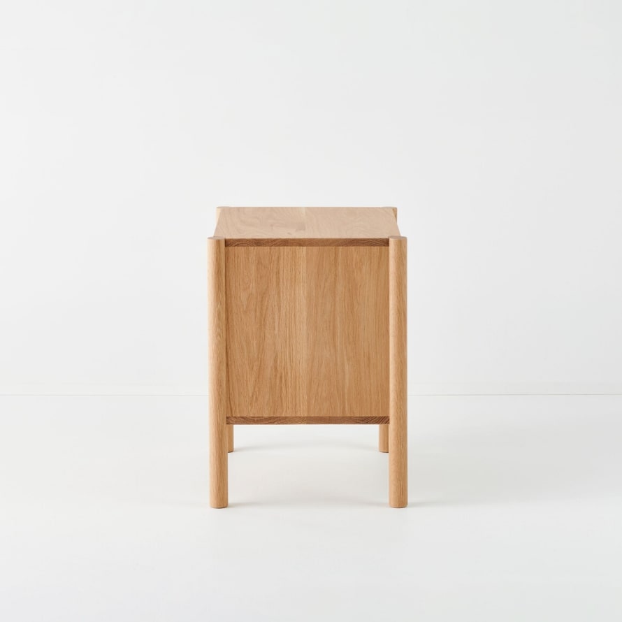 Double-Axel-Bedside-Mubu-Home-profile