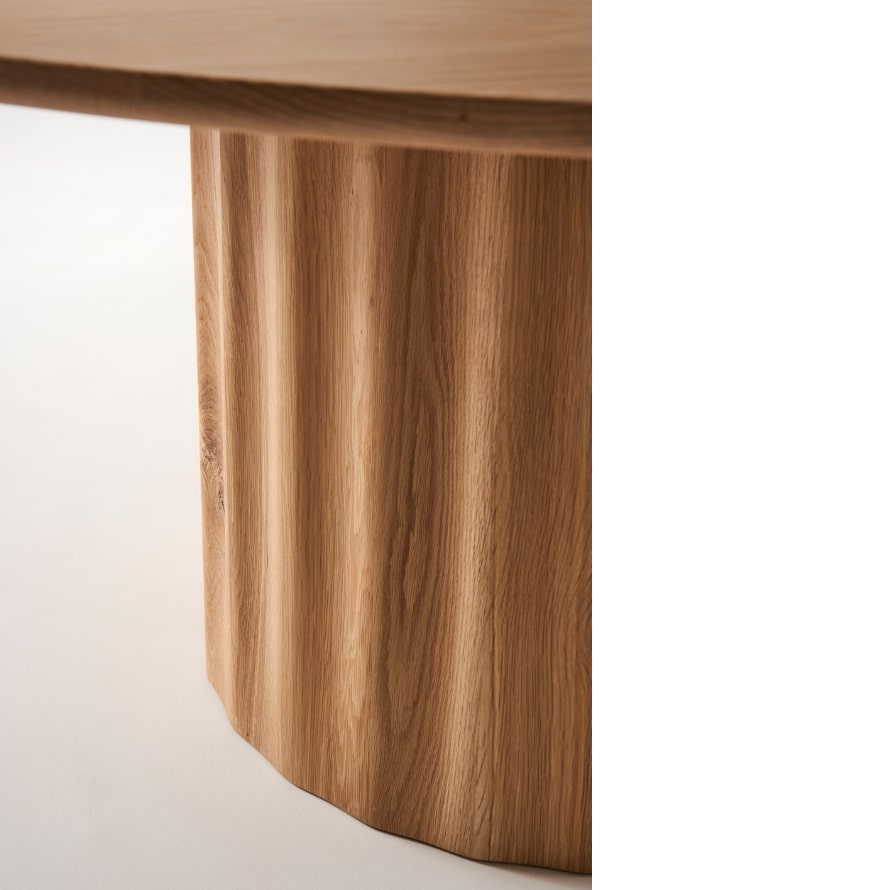 Tetra-Dining-Table-Close-up-Mubu2-1