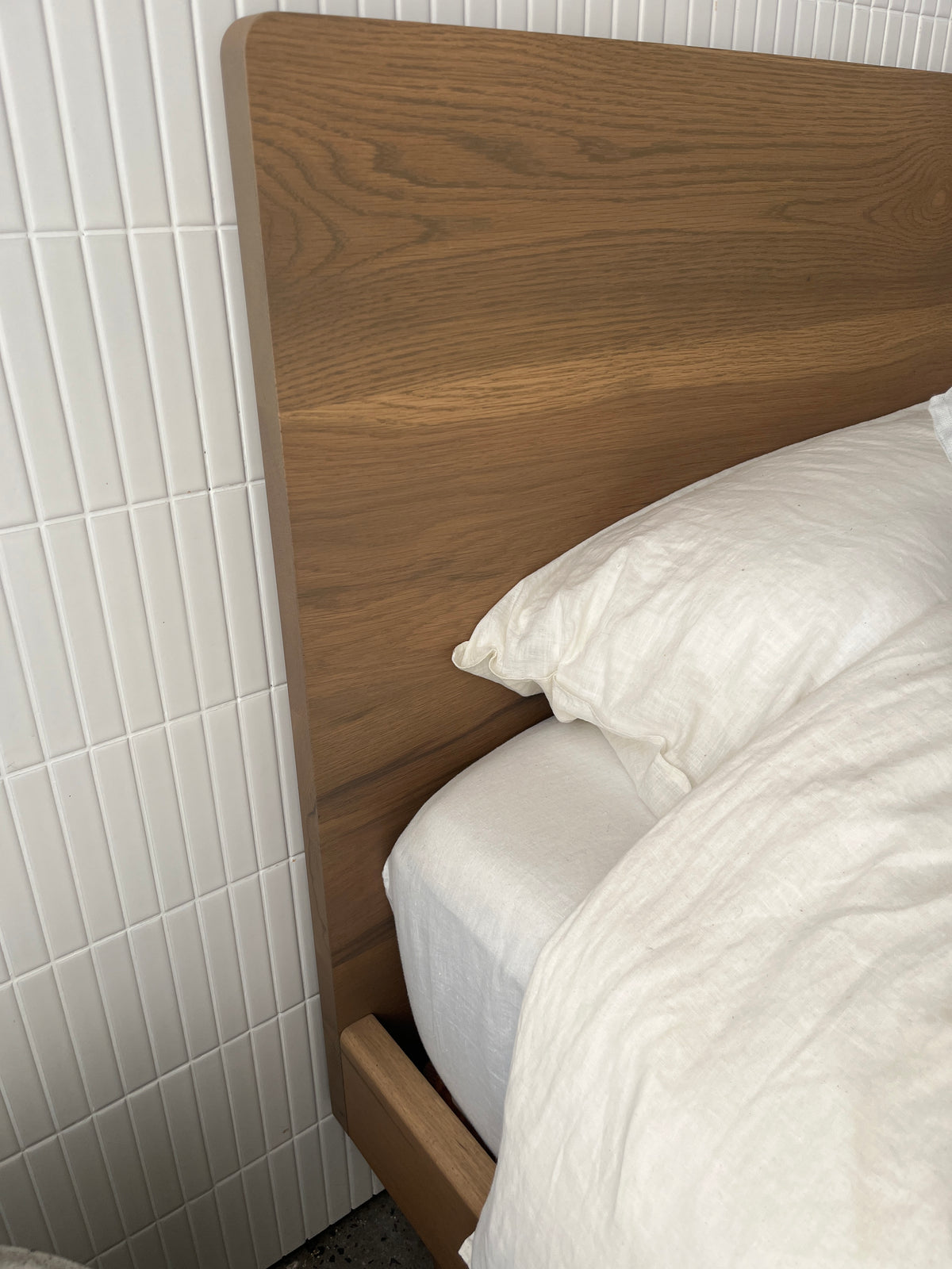 Leni Bed | Smoked Oak | Queen Size | READY TO GO!
