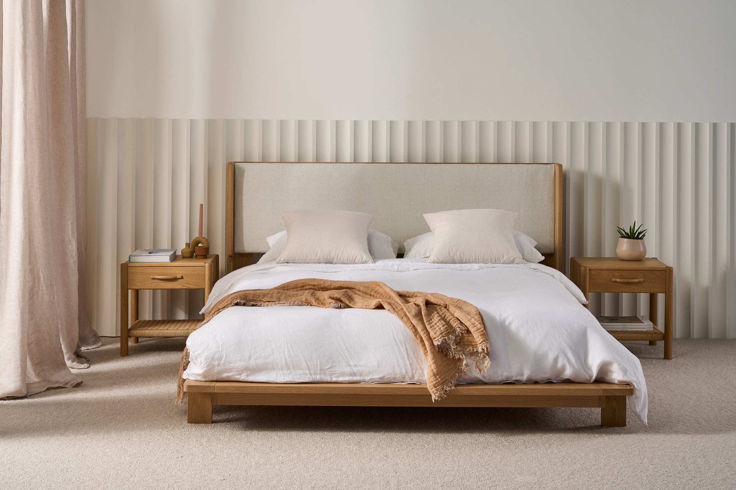 Markus Solid Timber Bed