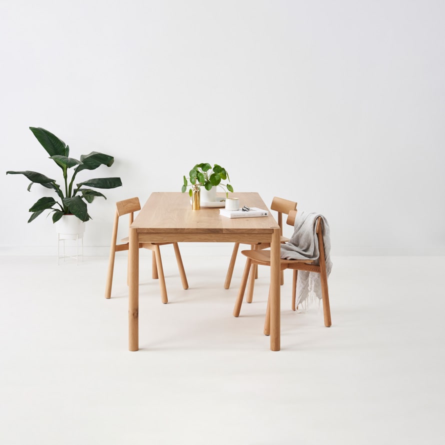 AXEL_DINING_TABLE_2019-05-020248_SQUARE-min